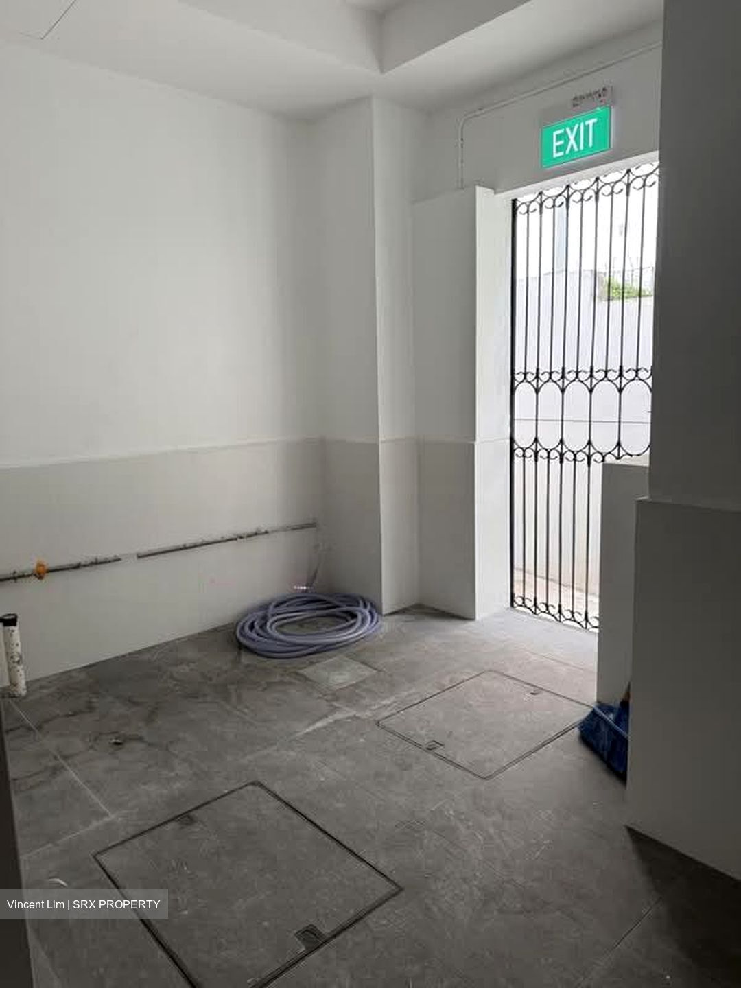 Yio Chu Kang Road (D19), Shop House #608698571